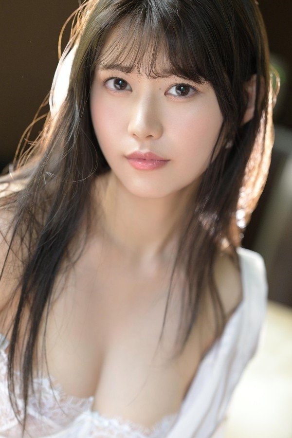 愛才りあ (Ria Aise)