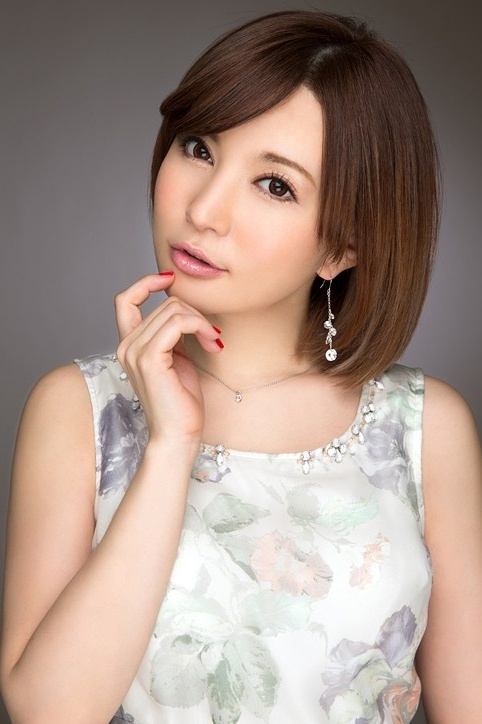 里美ゆりあ (Yuria Satomi)