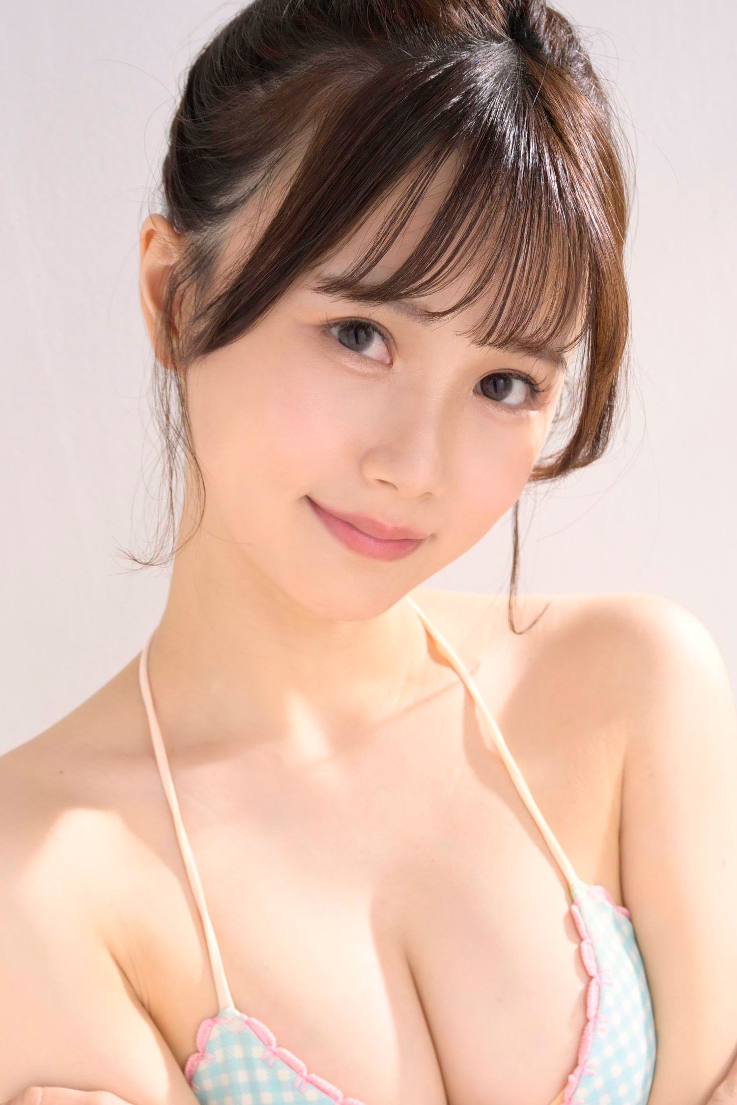 泉桃花 (泉ももか,Momoka Izumi)