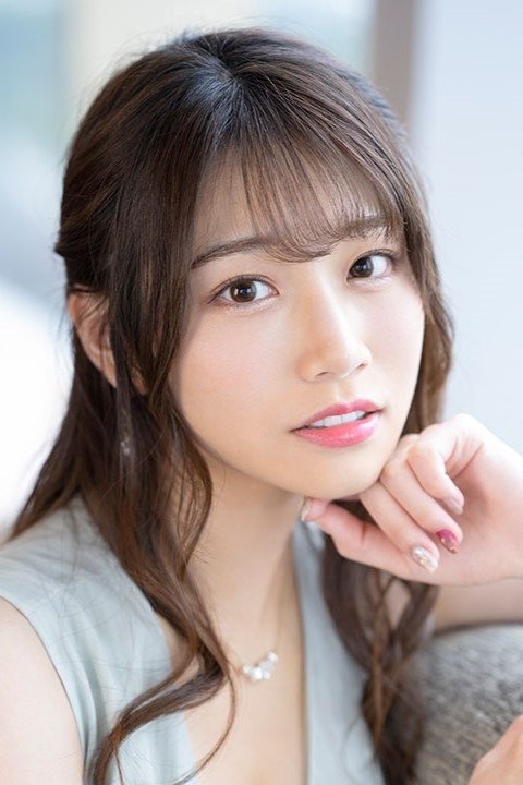 河北彩花 (Saika Kawakita)
