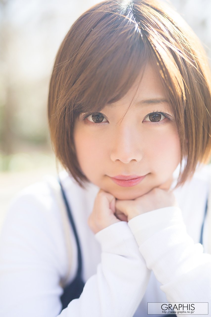 纱仓真菜 (紗倉まな,Mana Sakura)