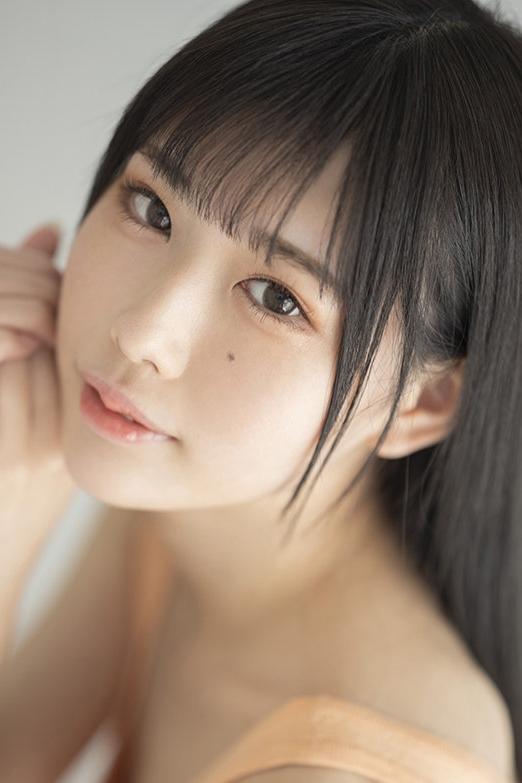 橘ひなの (Hinano Tachibana)