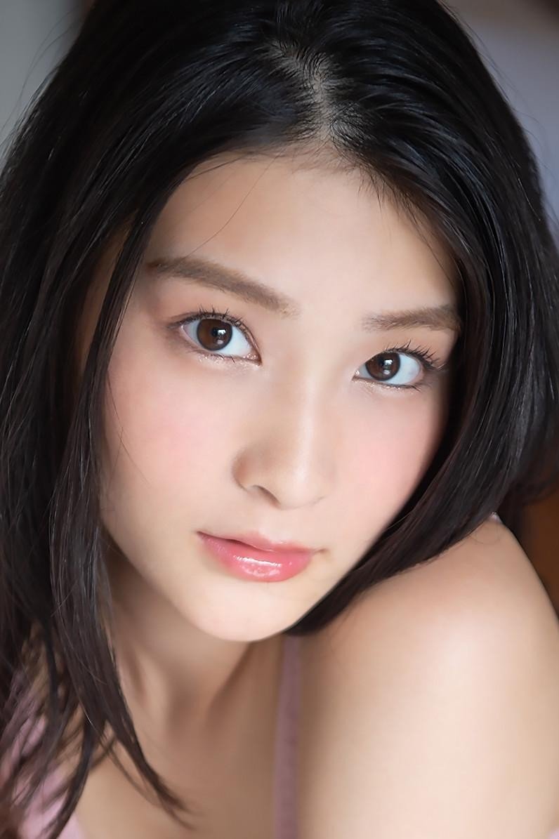 本庄铃 (本庄鈴,Suzu Honjo)