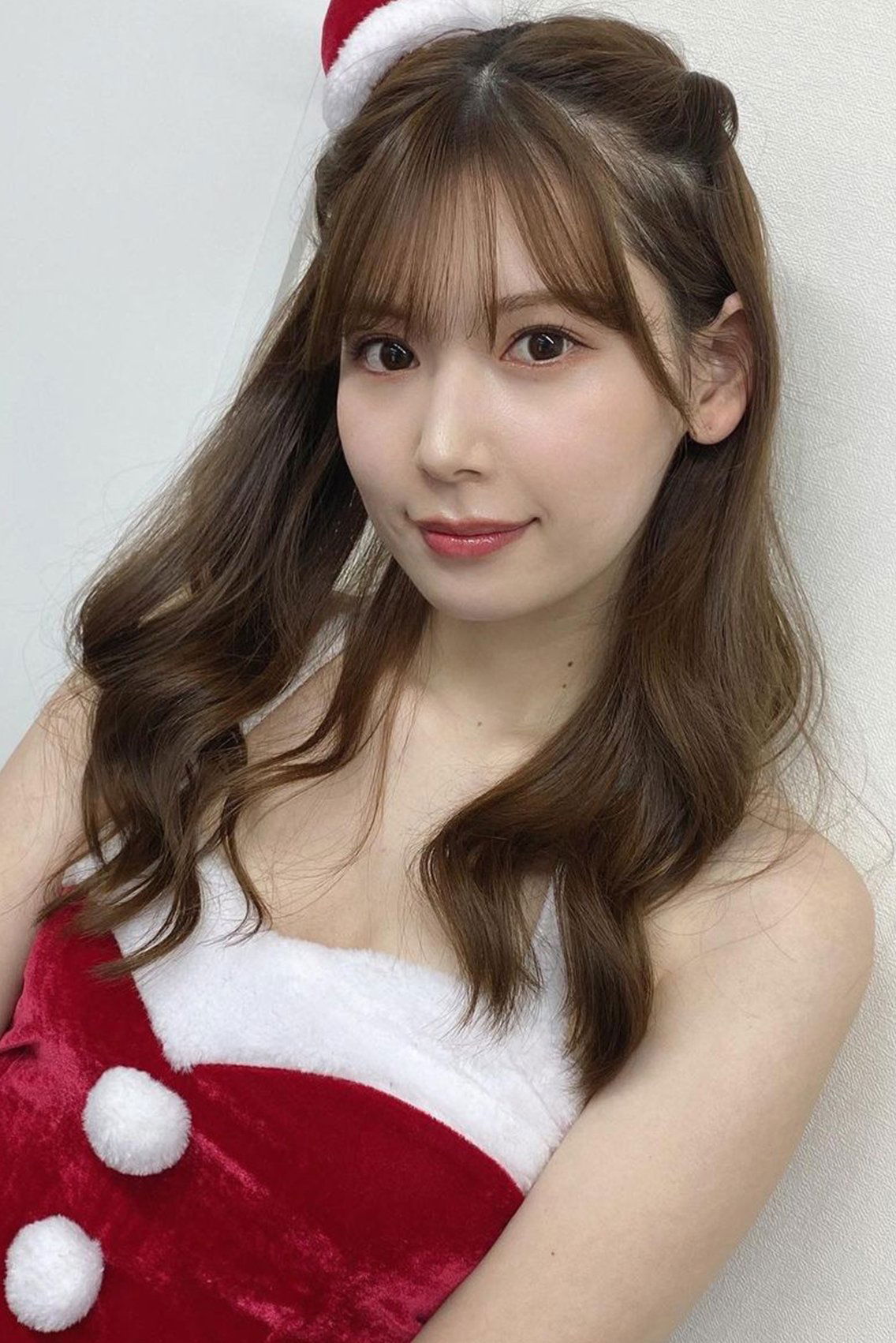 明里䌷 (明里つむぎ,Tsumugi Akari)