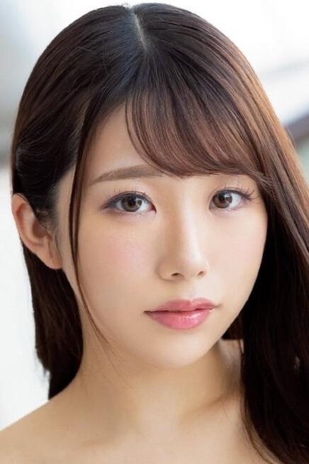 尾崎えりか (Erika Ozaki)