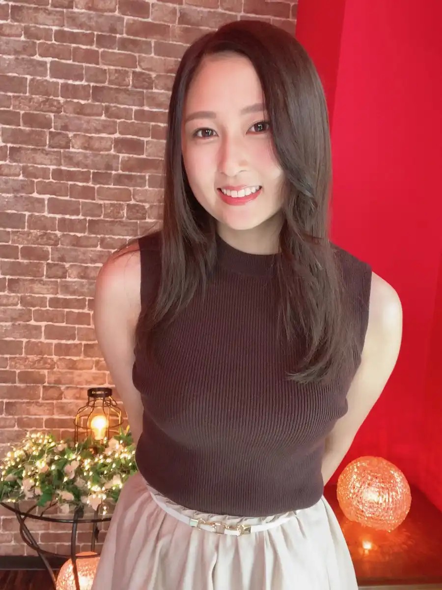 长谷川夕奈 (長谷川夕奈,Hasegawa Yuna)