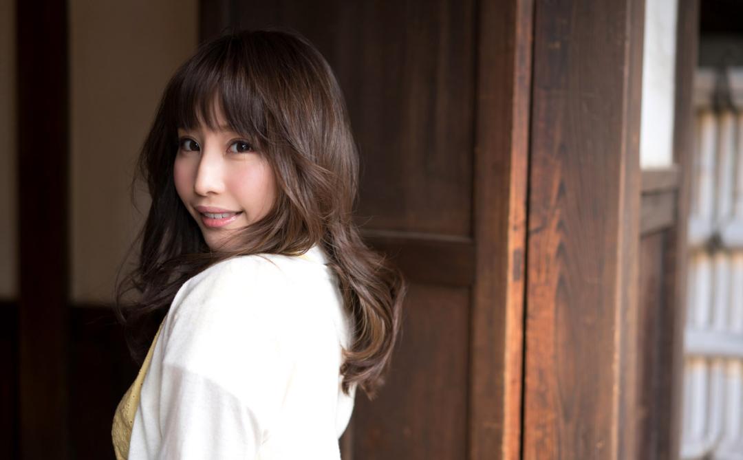 彩美旬果 (あやみ旬果,Ayami Shunka)