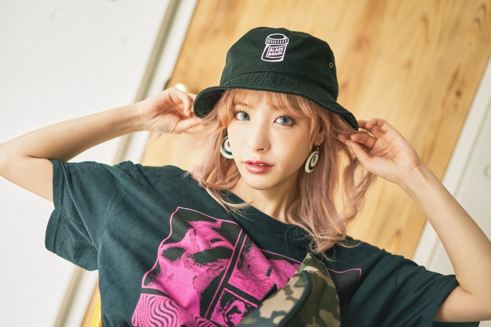 桃乃木香奈 (桃乃木かな,Kana Momonogi)