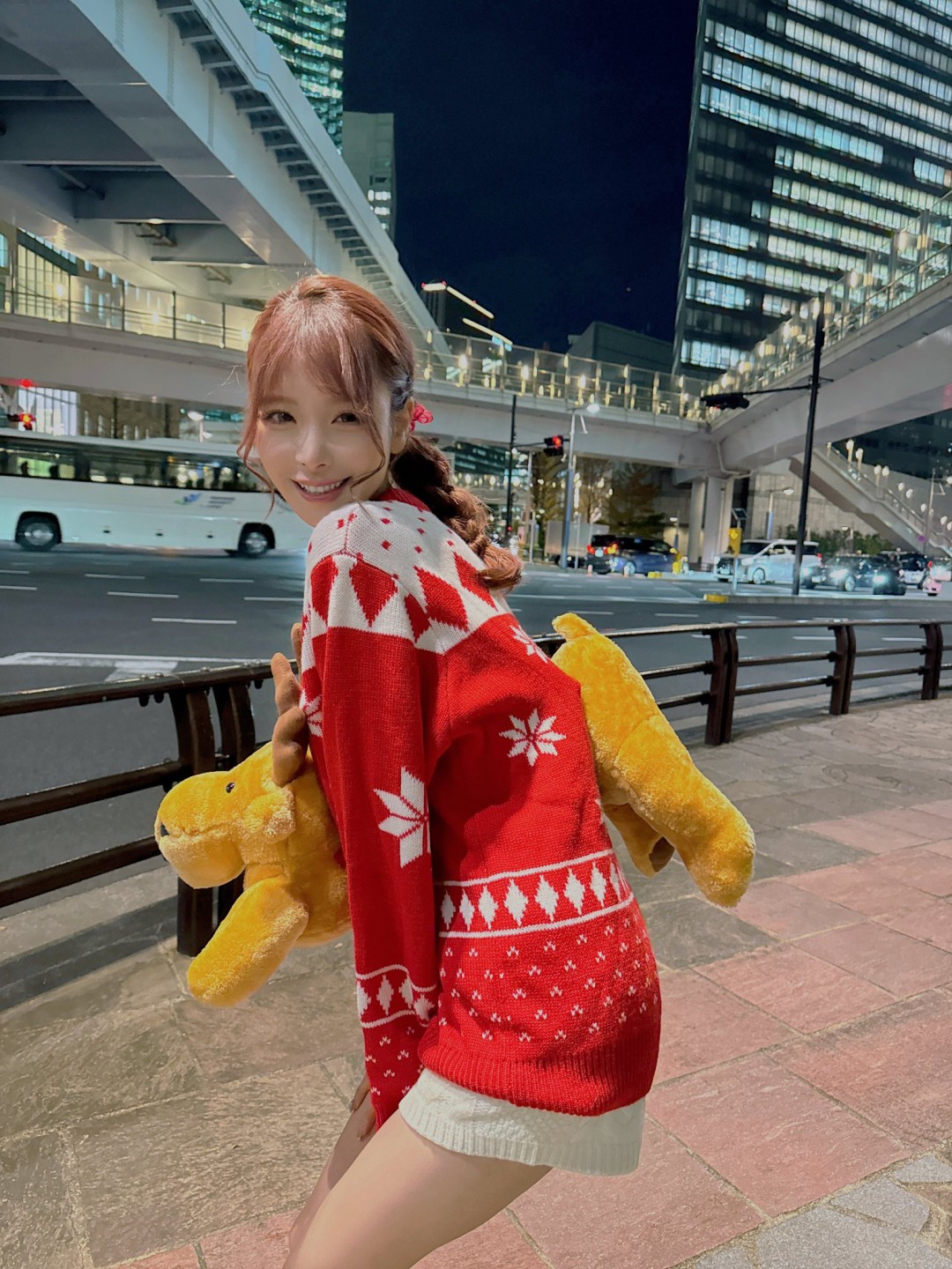 桃乃木香奈 (桃乃木かな,Kana Momonogi)