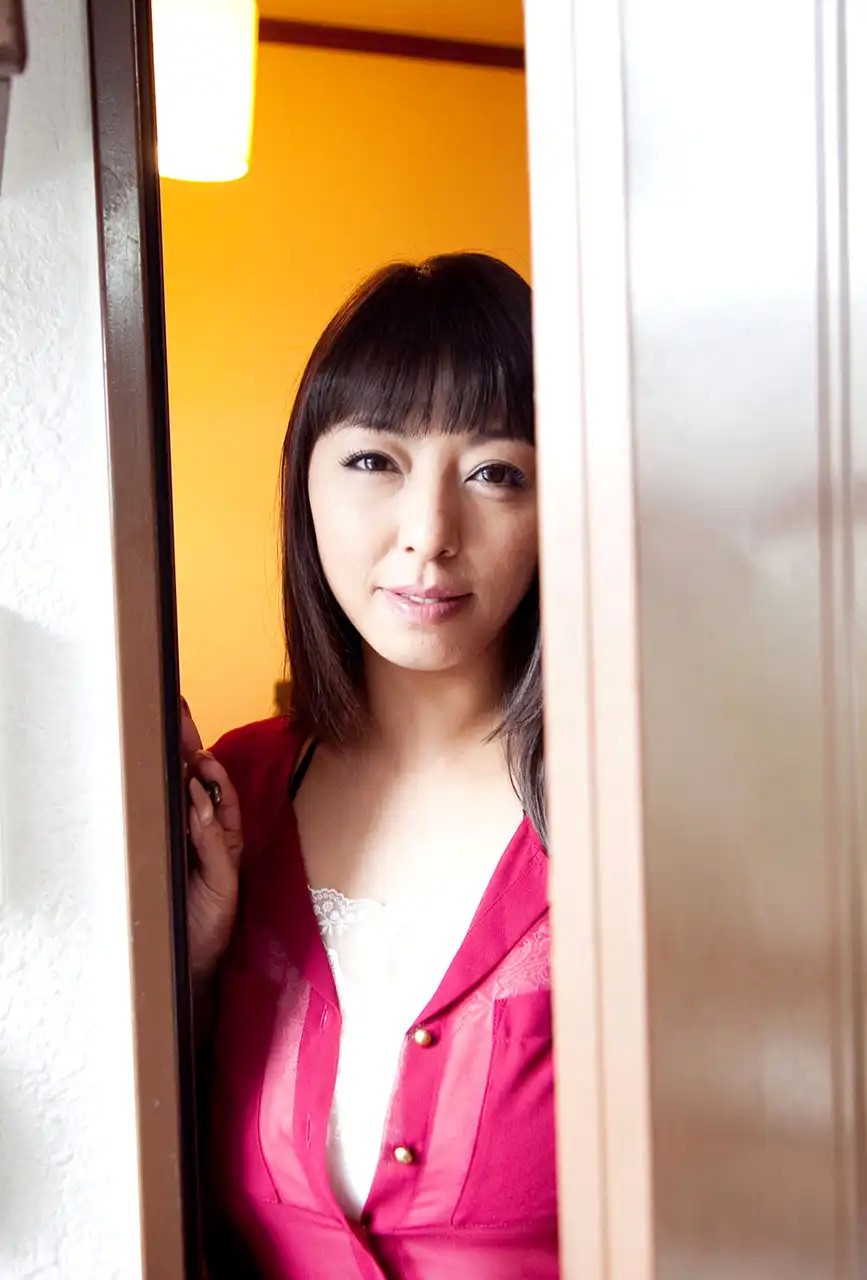 村上凉子 (村上涼子,Murakami Ryoko)