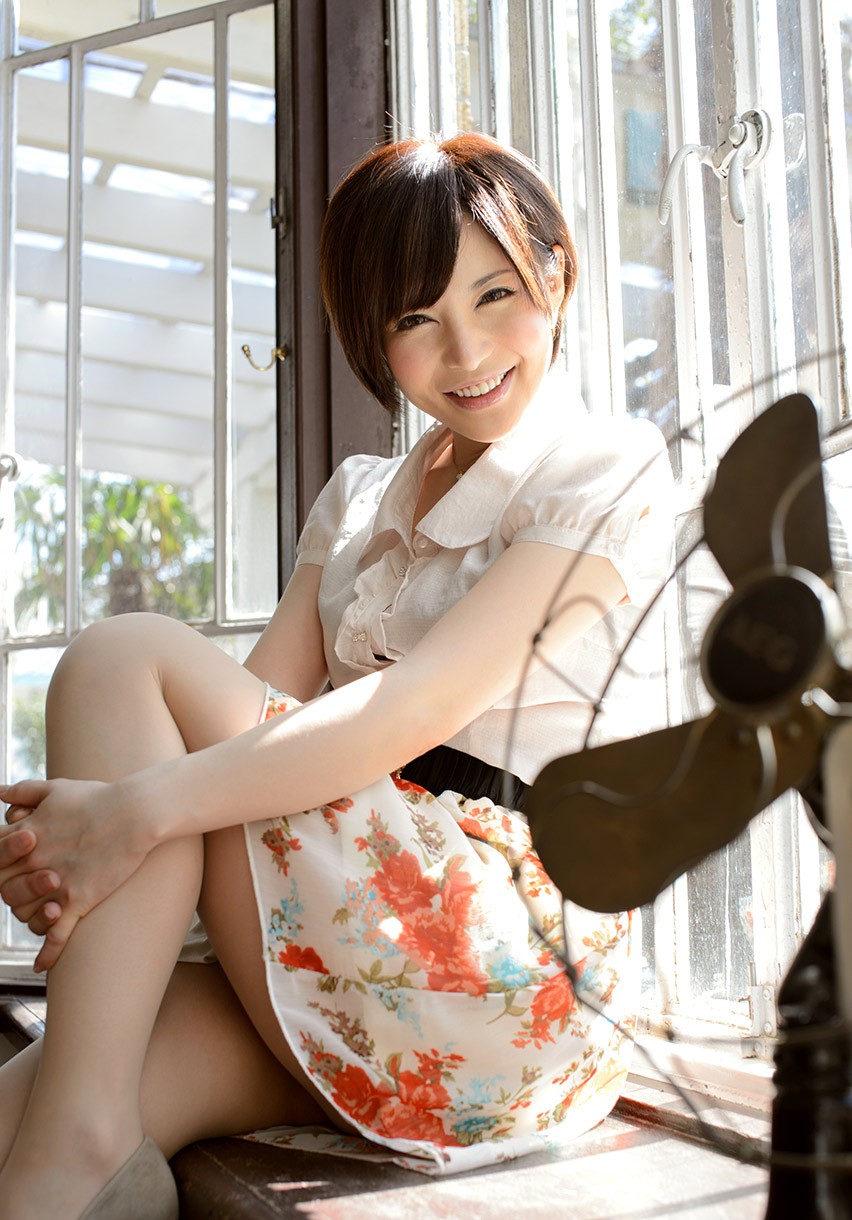 里美尤利娅 (小泉彩,Koizumi Aya)