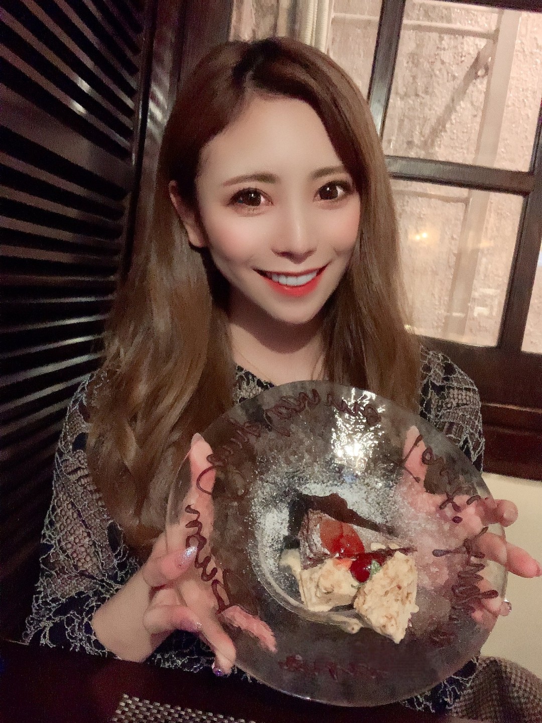 仁美圆香 (仁美まどか,Hitomi Madoka)