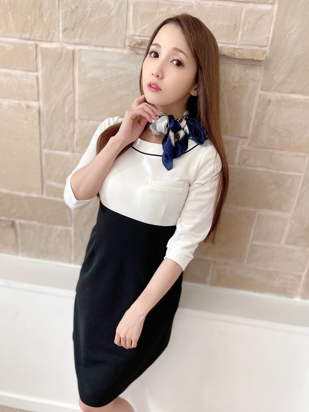 友田彩也香 (Tomoda Ayaka)