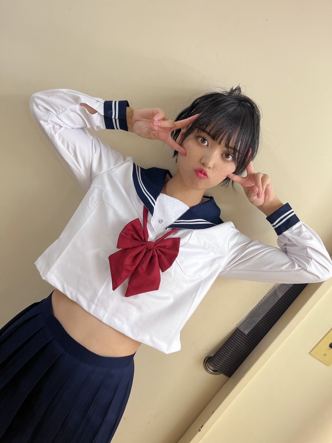 萌奈美铃 (もなみ鈴,Monami Suzu)