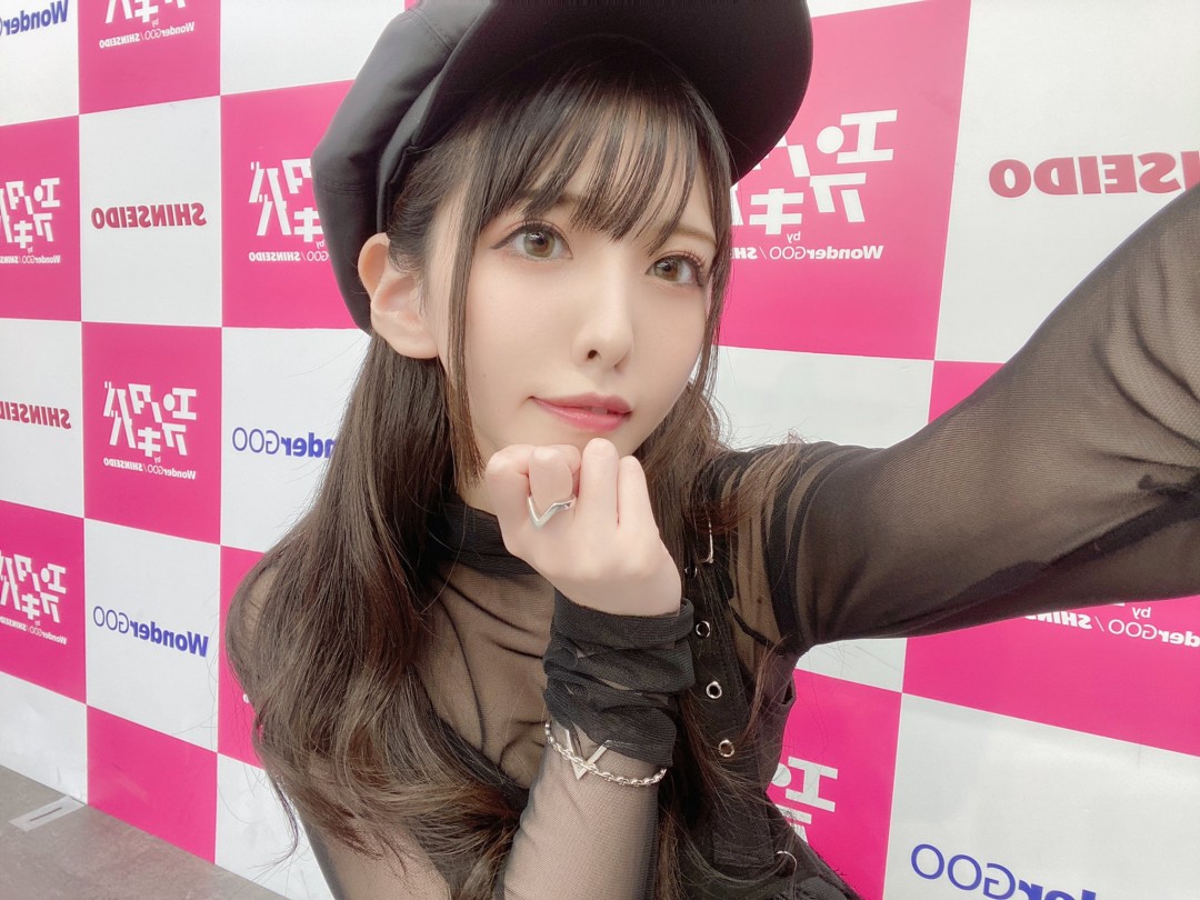 仓木诗织 (倉木しおり,Kuraki Shiori)