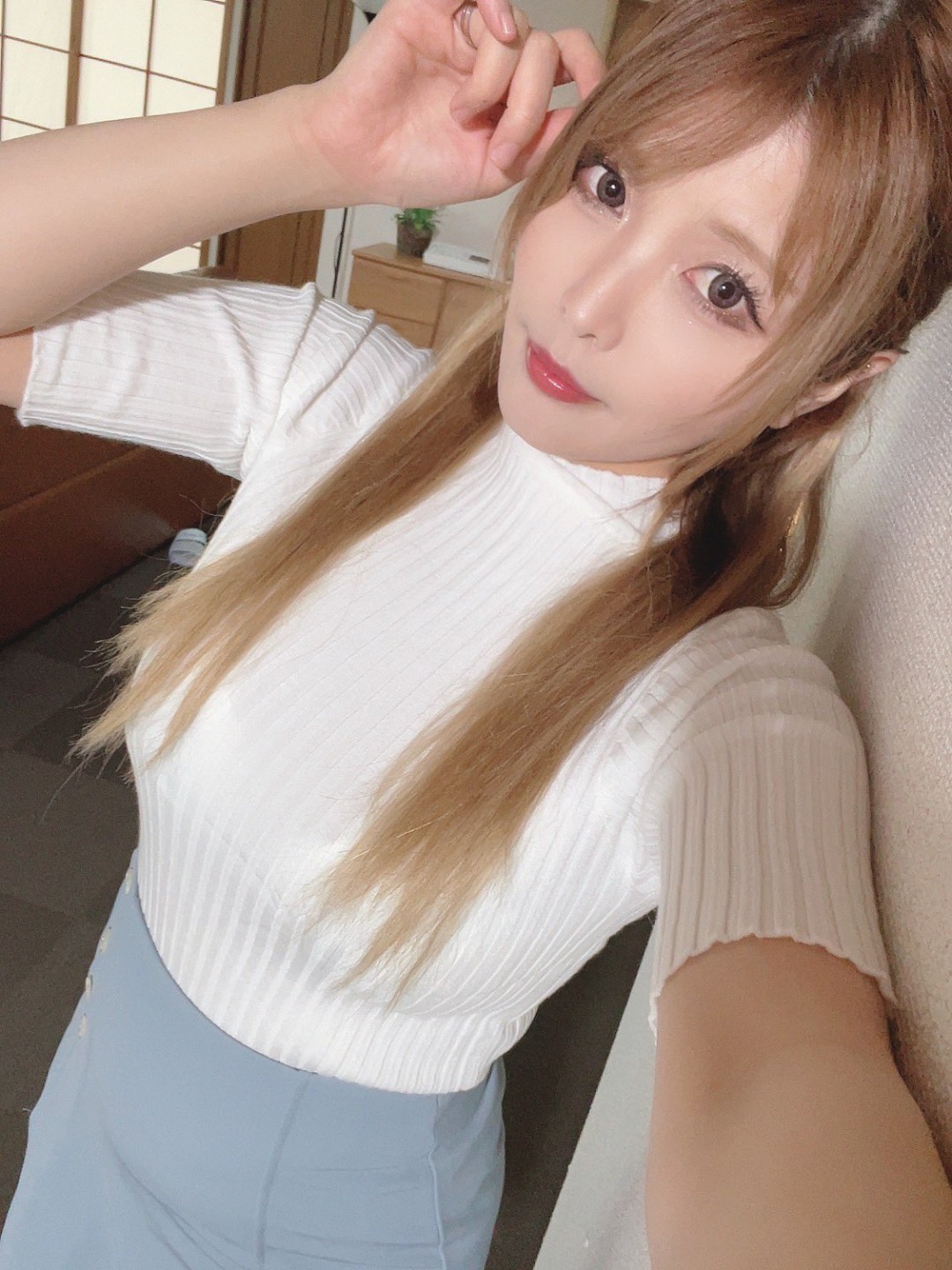 新村晶 (新村あかり,Niimura Akari)