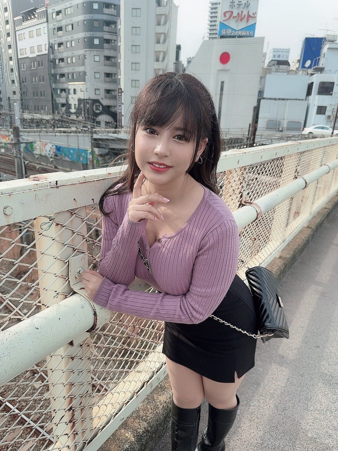 夕美紫苑 (夕美しおん,Yumi Shion)