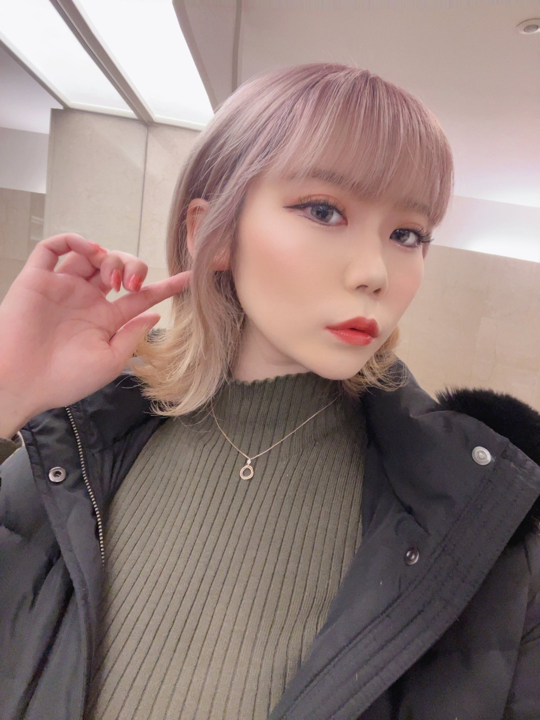 港羽琉 (みなと羽琉,Minato Haru)