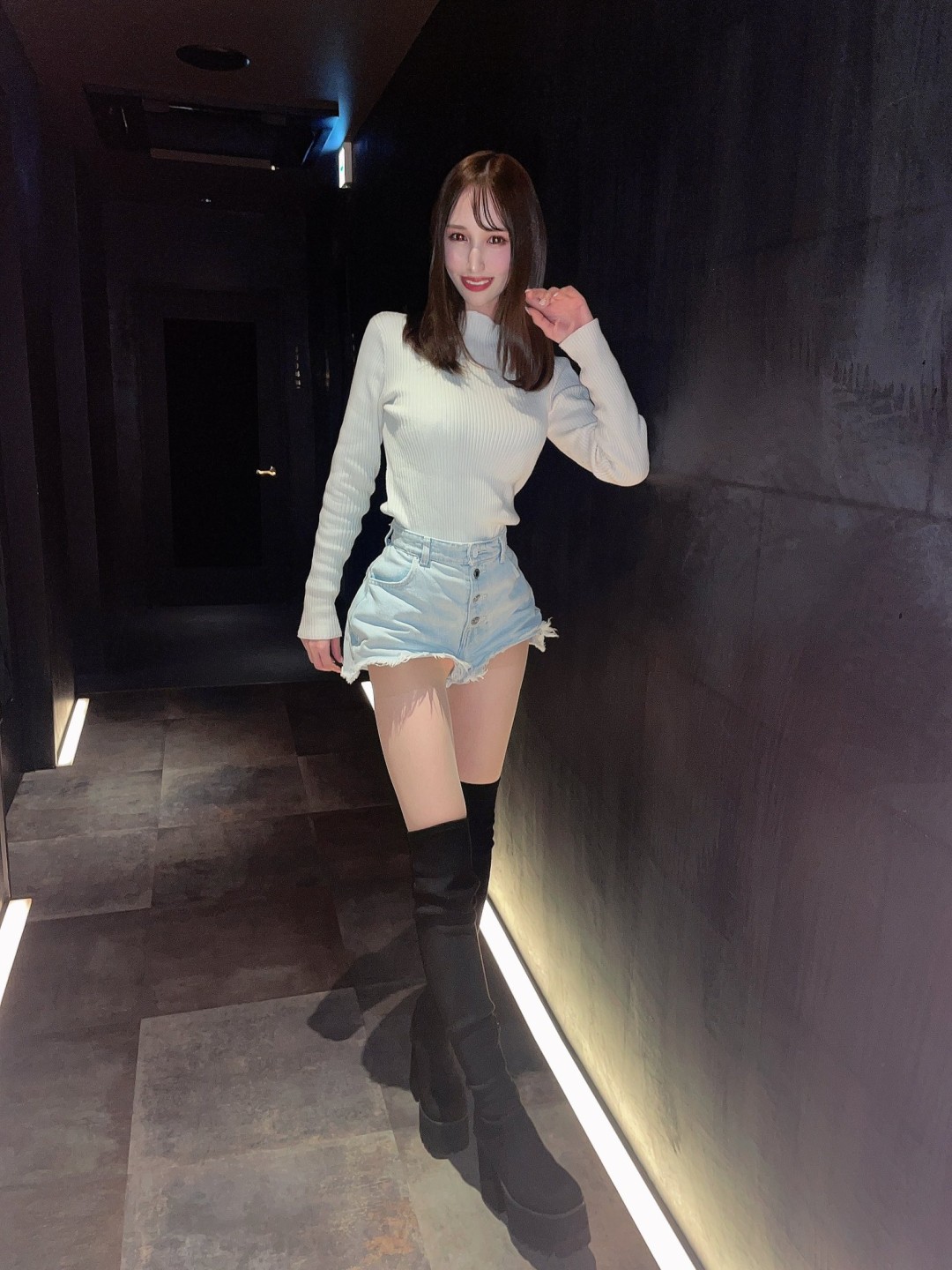 爱咲美兰 (愛咲きらら,Suzuhara Miran)