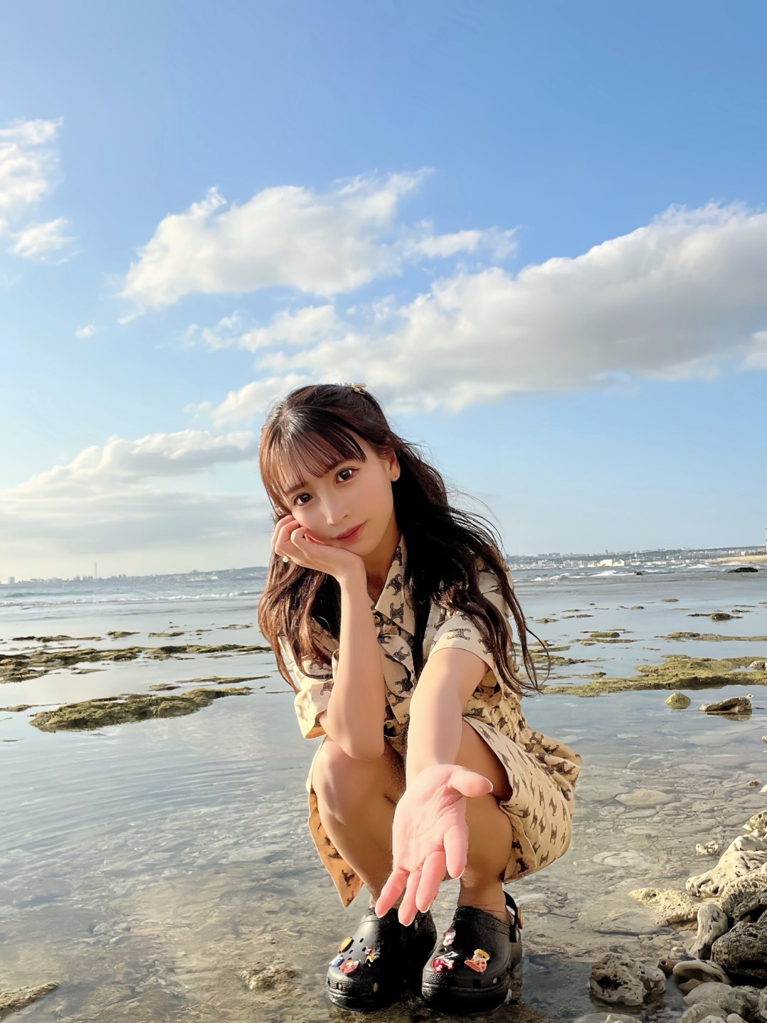 小那海绫 (小那海あや,Onami Aya)