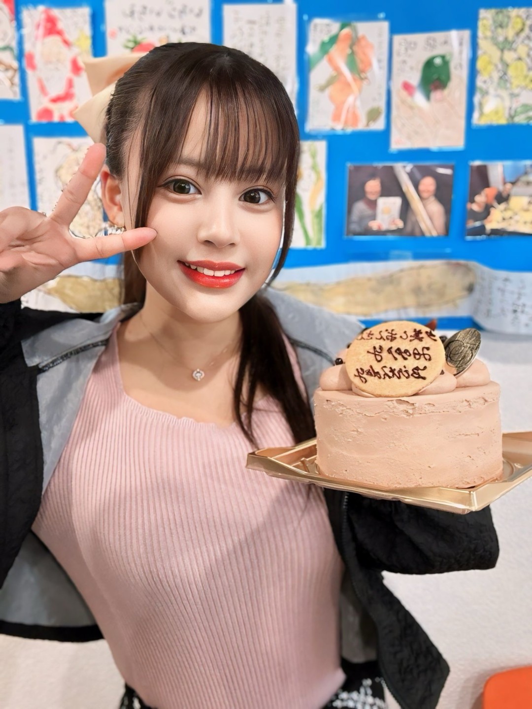 夕美紫苑 (夕美しおん,Yumi Shion)