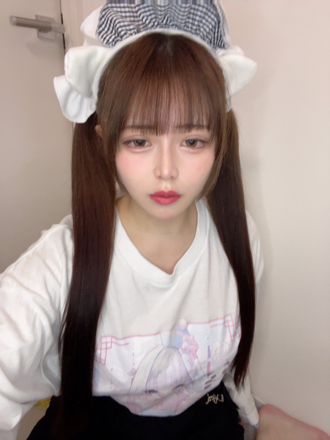 白浜美羽 (Miu Shirahama)