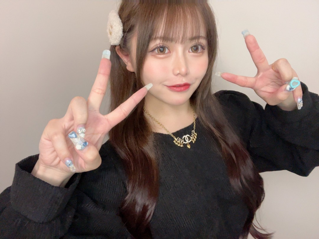 白浜美羽 (Miu Shirahama)
