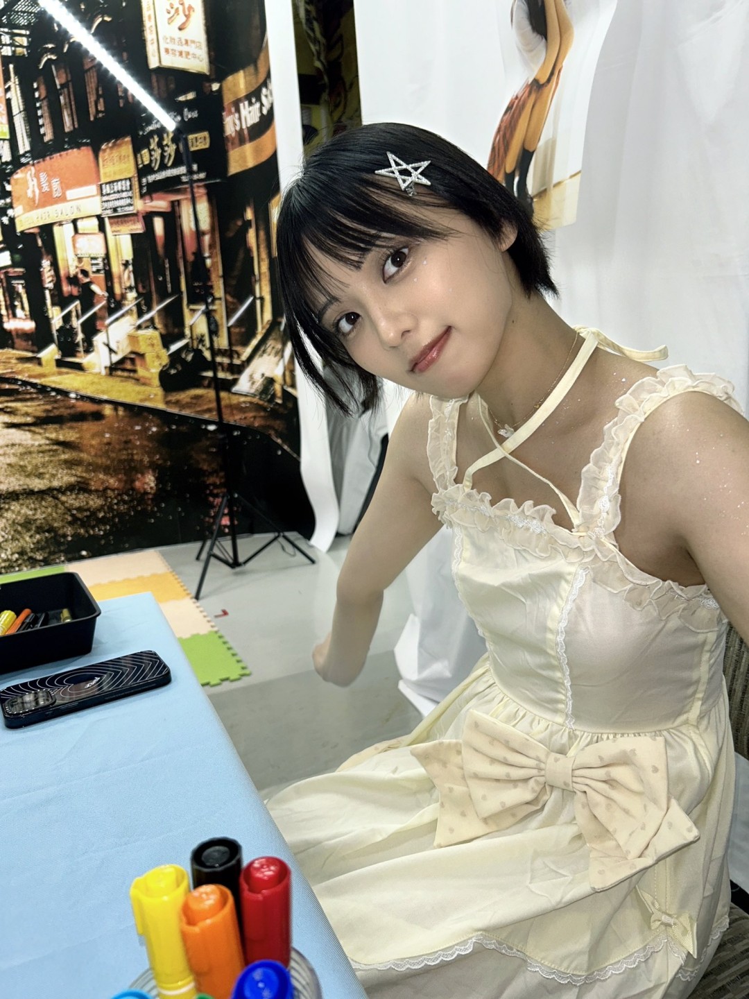 萌奈美铃 (もなみ鈴,Monami Suzu)