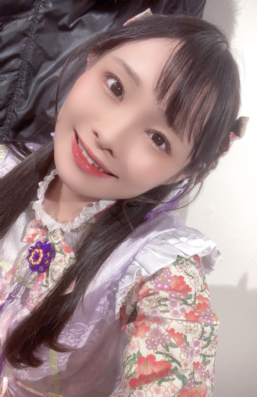 初芽里奈 (Hatsume Rina)