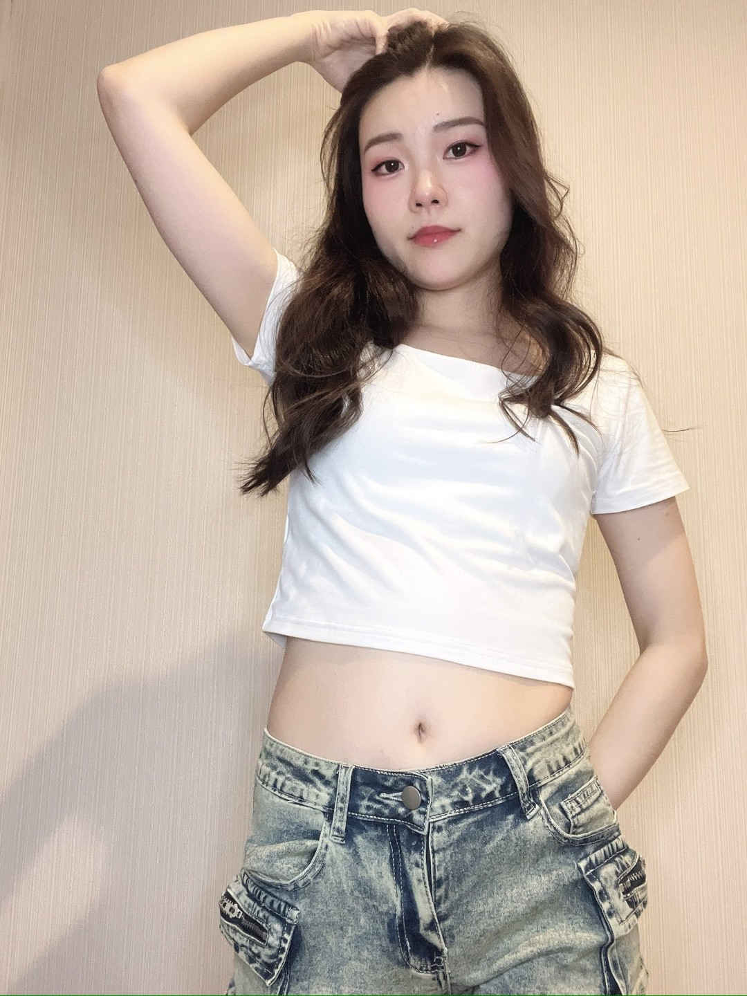 桃濑理央 (桃瀬理央,Momose Rio)
