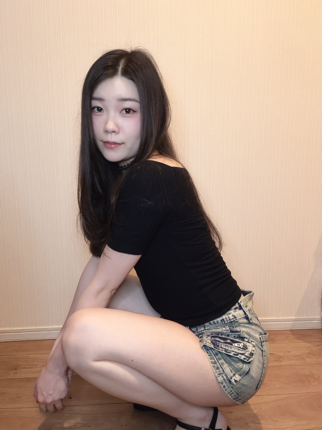 桃濑理央 (桃瀬理央,Momose Rio)
