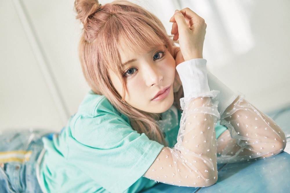 桃乃木香奈 (桃乃木かな,Kana Momonogi)