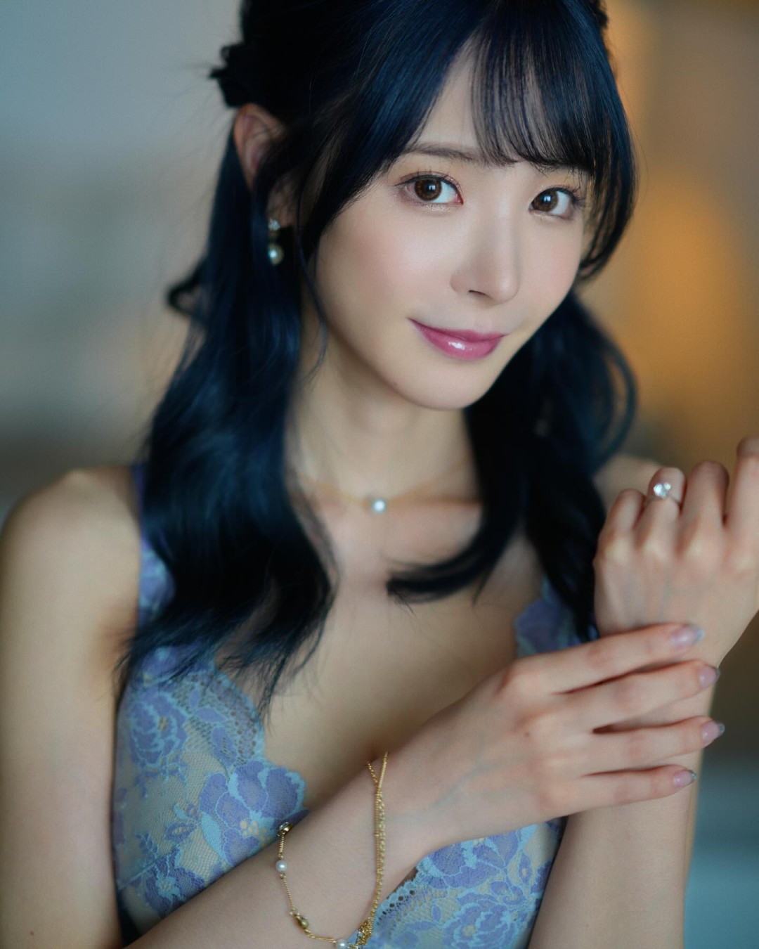 桃乃木香奈 (桃乃木かな,Kana Momonogi)