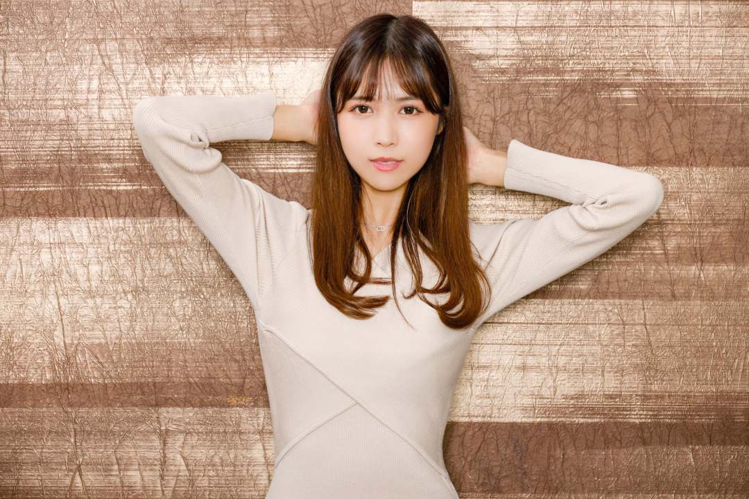 并木爱奈 (並木あいな,Namiki Aina)