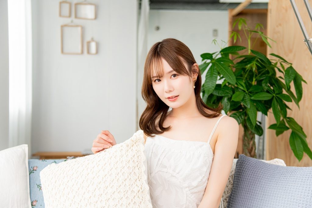 坂道美琉 (坂道みる,Sakamichi Miru)