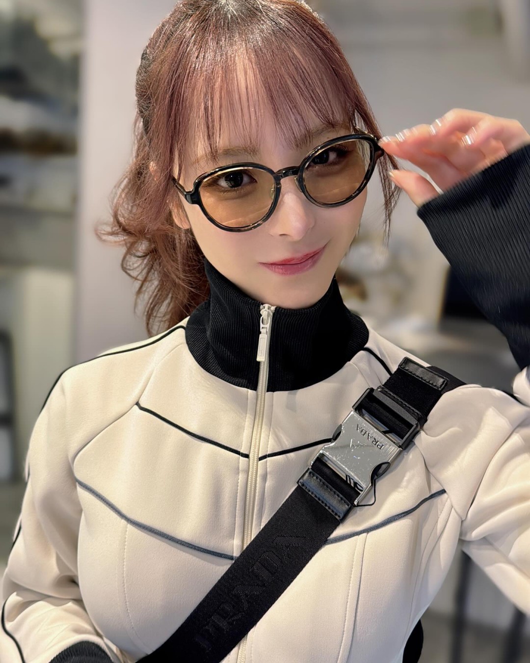 桃乃木香奈 (桃乃木かな,Kana Momonogi)