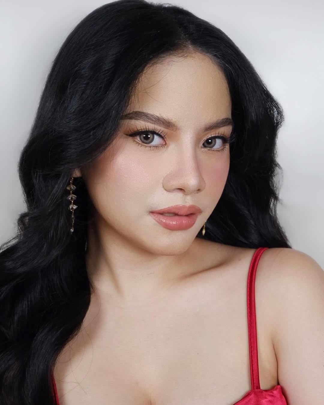 阿拉·阿隆佐 (Arah Alonzo)