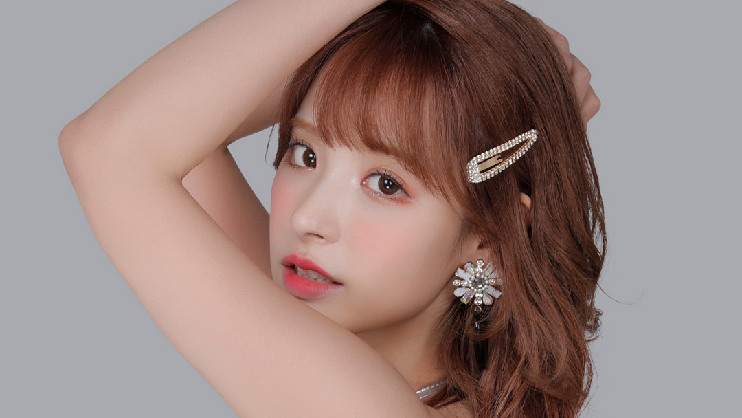 桃乃木香奈 (桃乃木かな,Kana Momonogi)