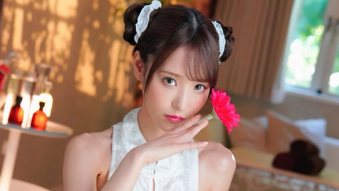 桃乃木香奈 (桃乃木かな,Kana Momonogi)