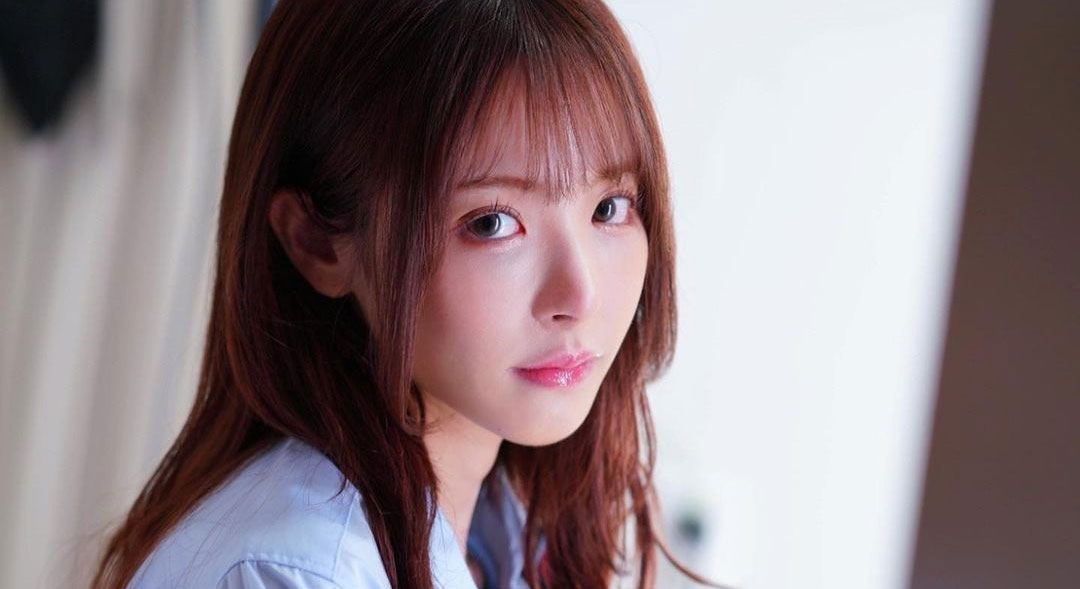 桃乃木香奈 (桃乃木かな,Kana Momonogi)