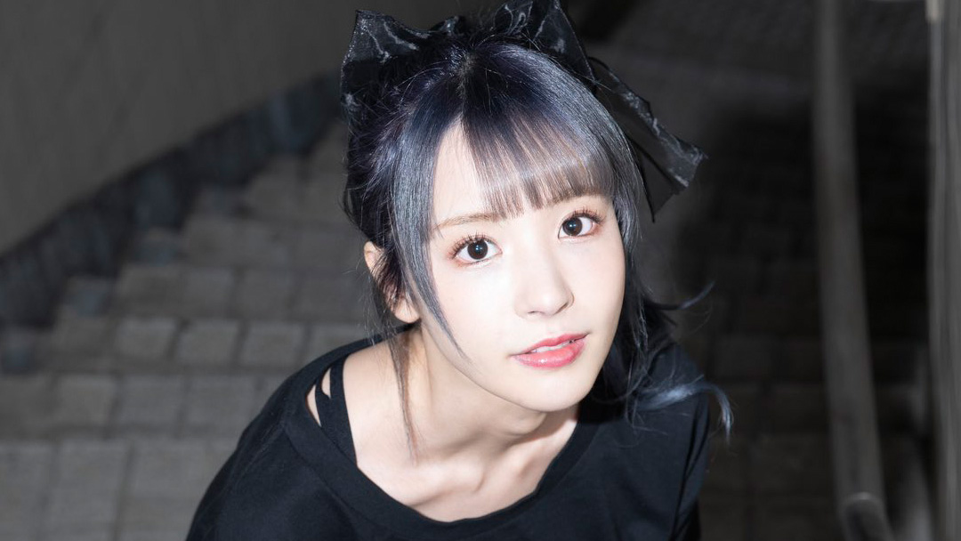 桃乃木香奈 (桃乃木かな,Kana Momonogi)