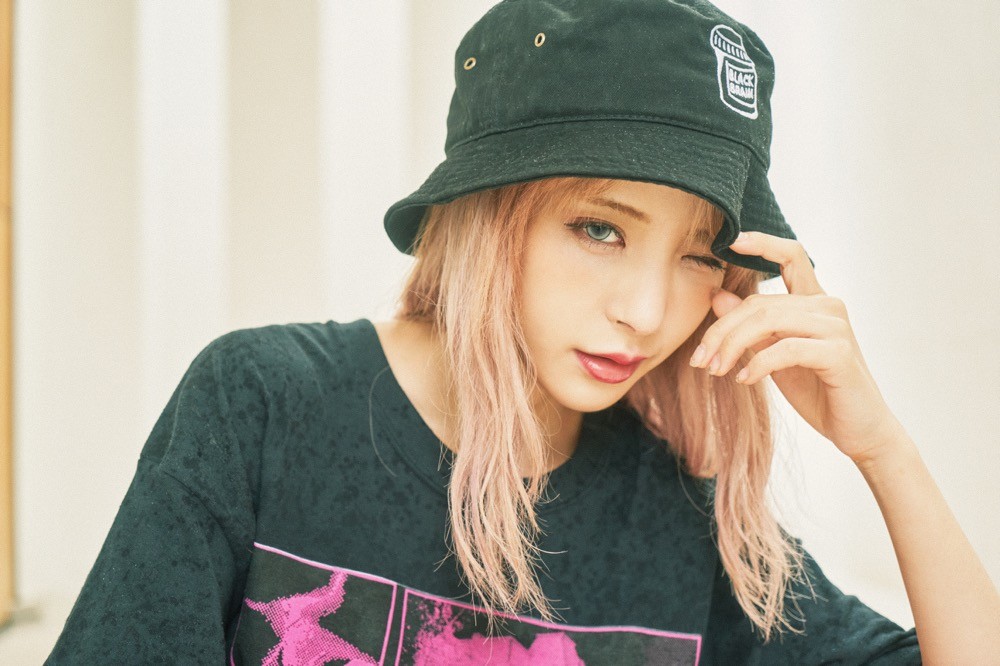 桃乃木香奈 (桃乃木かな,Kana Momonogi)