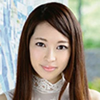 藤原詩織